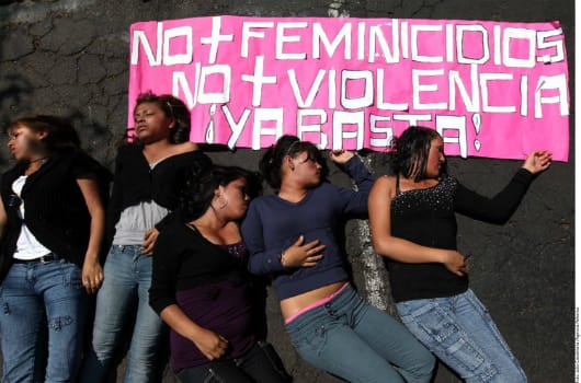 Siete mujeres mueren al mes en el Perú / Foto: Losangeles.com
