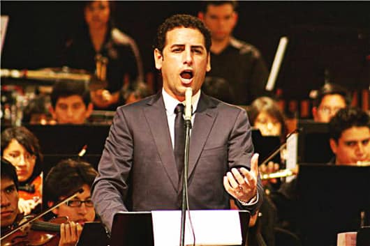 Tenor peruano ofrecerá concierto en Lima