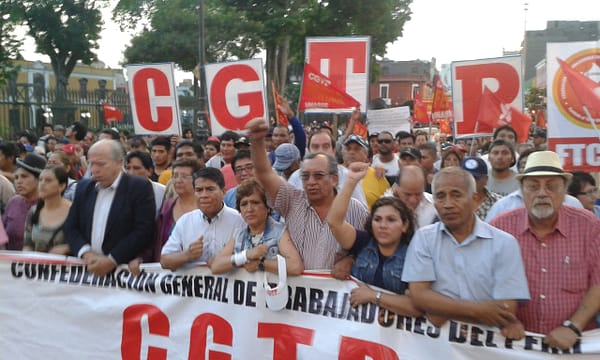 Dirigentes de la CGTP y congresistas / Foto: Francisco Pérez (Spacio Libre)